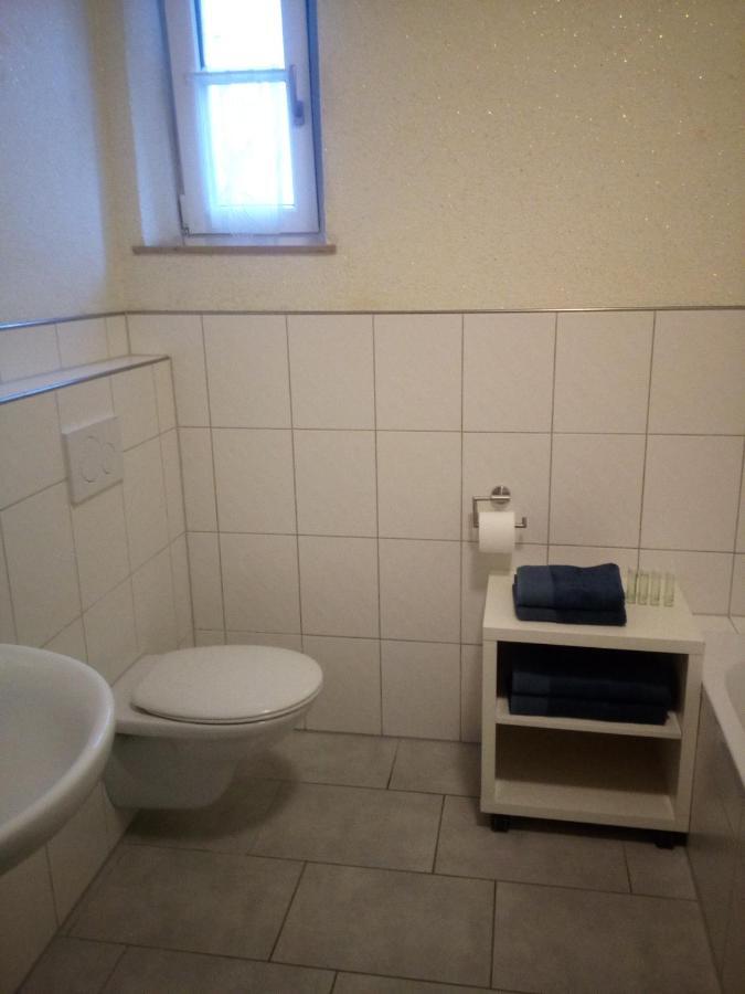 Ferienwohnung Kopold "Im Alten Schulhaus" Pottmes Екстер'єр фото